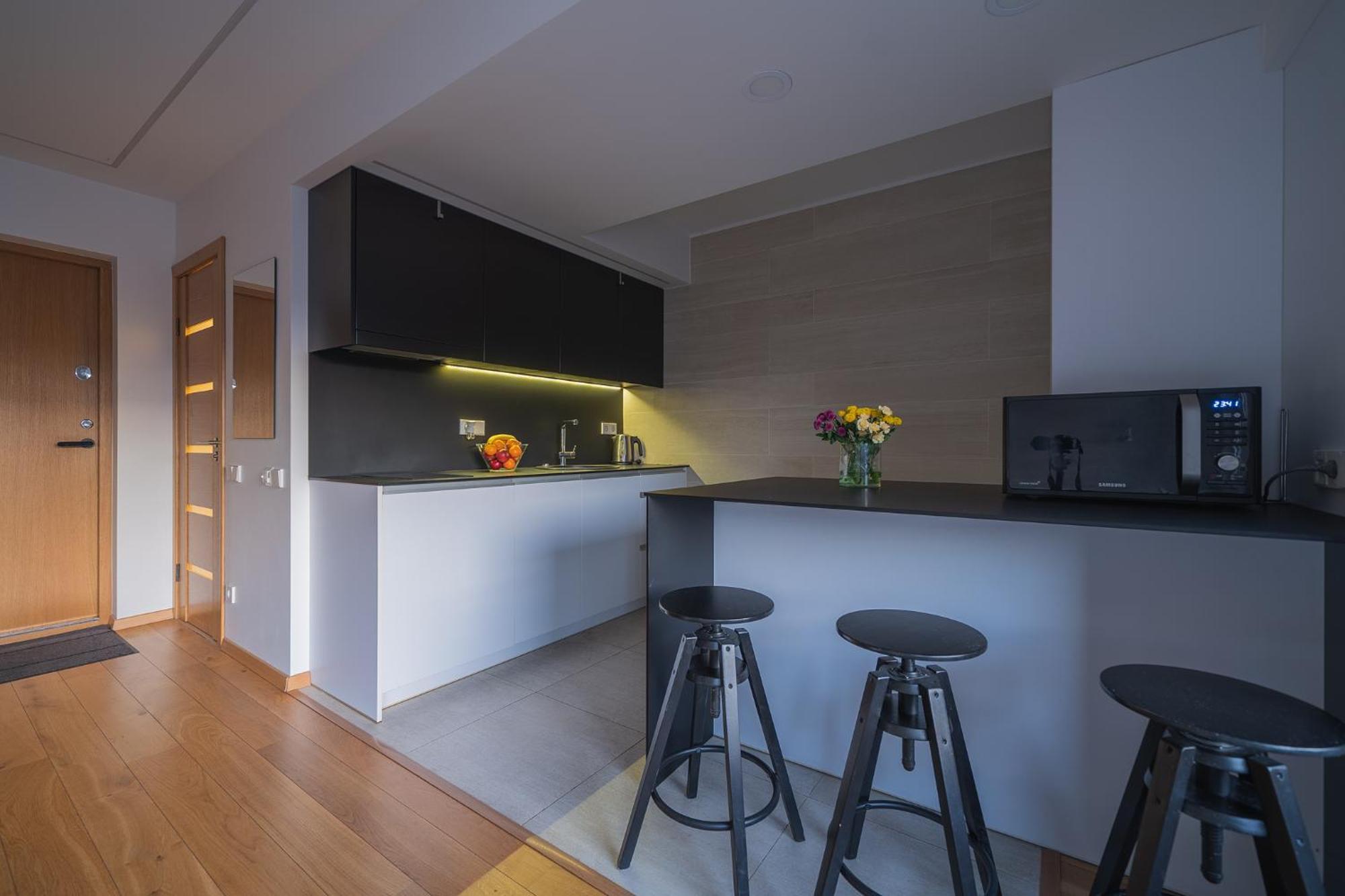 Gyneju Self Check-In Apartments Vilnius Luaran gambar