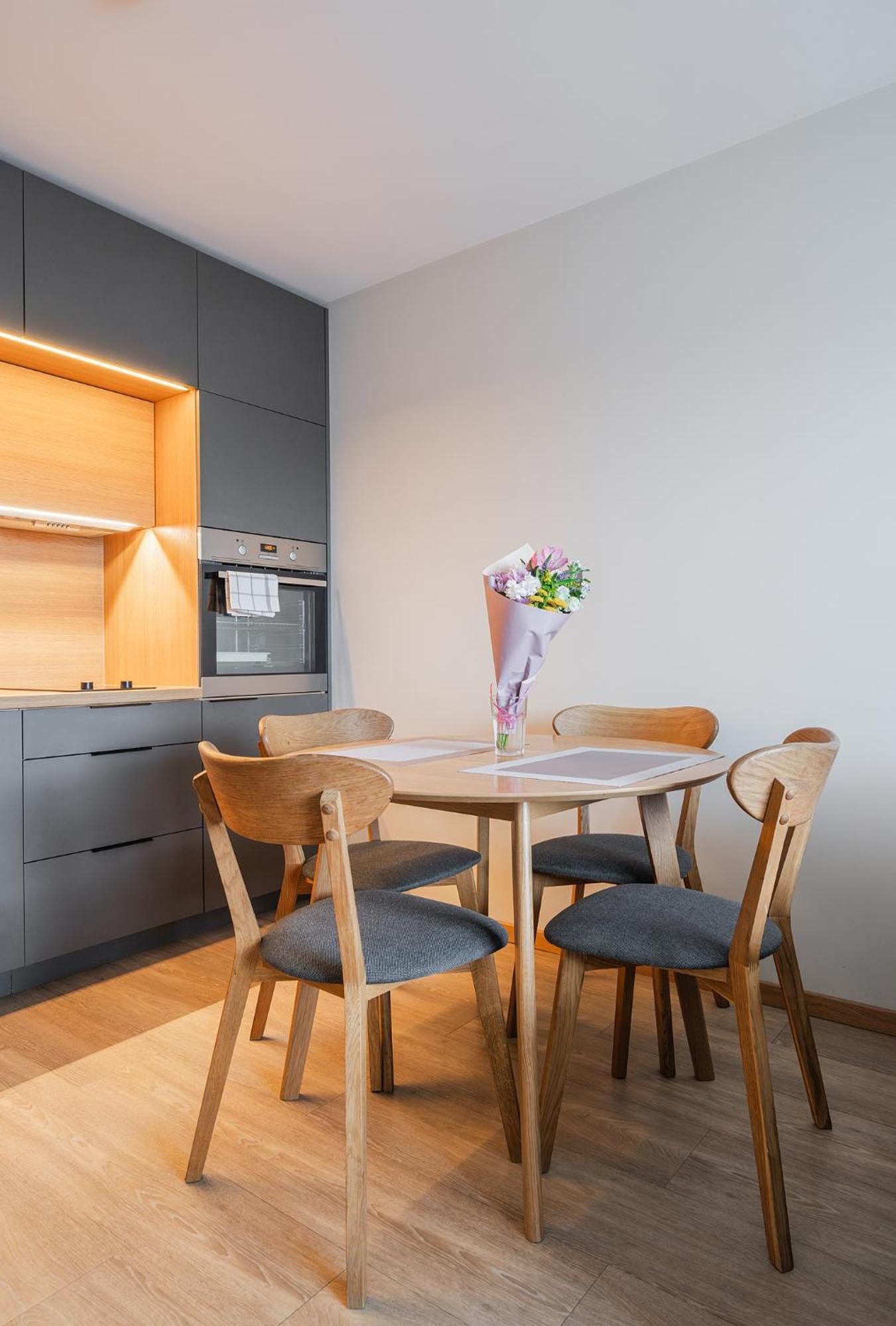 Gyneju Self Check-In Apartments Vilnius Luaran gambar